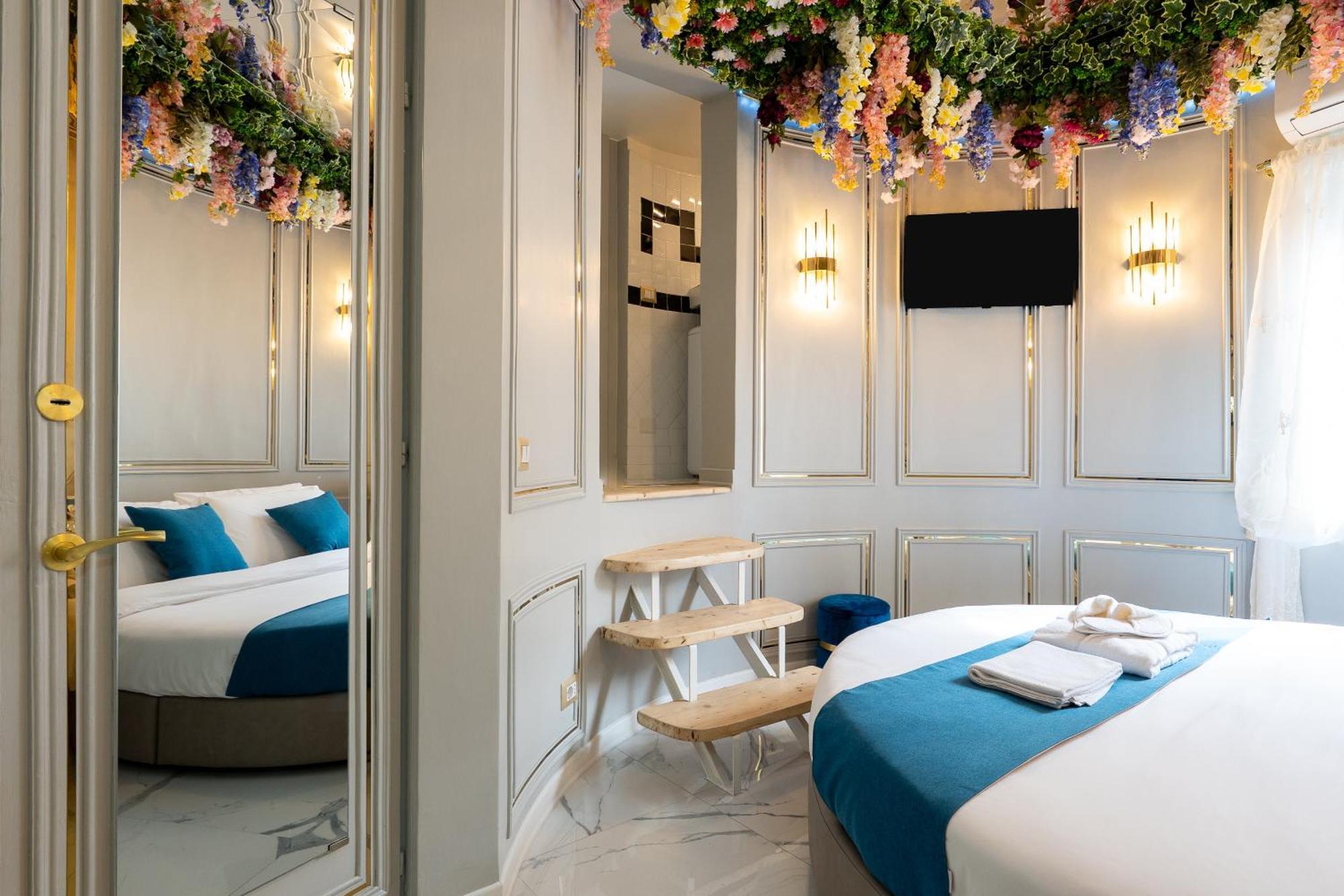 Apartment Flowers' Circle Of Piazza Di Spagna Rome